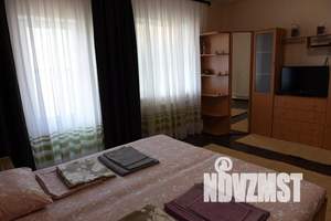 Дом 40м&sup2;, 2-этажный, посуточно, 