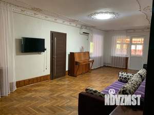Дом 120м&sup2;, 2-этажный, посуточно, 