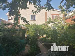 Дом 250м&sup2;, 3-этажный, посуточно, 