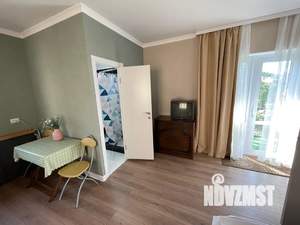 Дом 40м&sup2;, 2-этажный, посуточно, 