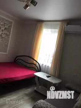 Дом 68м&sup2;, 2-этажный, участок 3 сот.  