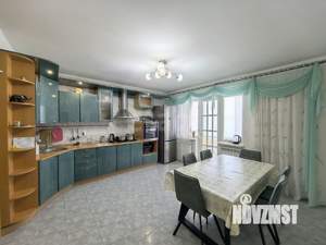 Дом 226м&sup2;, 2-этажный, участок 6 сот.  