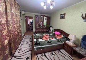 Дом 220м&sup2;, 2-этажный, участок 7 сот.  