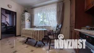 Дом 128м&sup2;, 2-этажный, участок 3 сот.  