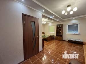 Дом 180м&sup2;, 2-этажный, участок 10 сот.  