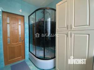 Дом 450м&sup2;, 3-этажный, участок 6 сот.  