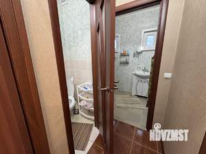 Дом 180м&sup2;, 2-этажный, участок 10 сот.  