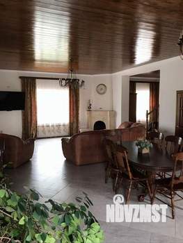 Дом 450м&sup2;, 3-этажный, участок 8 сот.  
