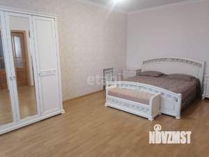 Дом 226м&sup2;, 2-этажный, участок 6 сот.  
