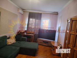 Дом 350м&sup2;, 3-этажный, участок 8 сот.  