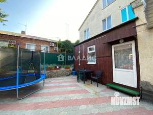 Дом 450м&sup2;, 3-этажный, участок 6 сот.  