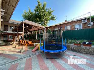 Дом 553м², 3-этажный, участок 6 сот.  