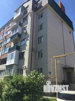 Студия квартира, вторичка, 64м2, 1/5 этаж