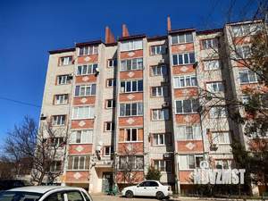 2-к квартира, вторичка, 79м2, 1/6 этаж