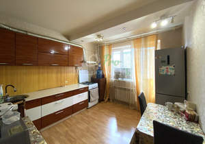 2-к квартира, вторичка, 73м2, 1/5 этаж
