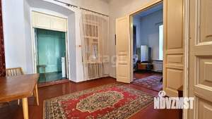 4-к квартира, вторичка, 81м2, 1/1 этаж