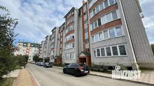 Студия квартира, вторичка, 64м2, 1/5 этаж
