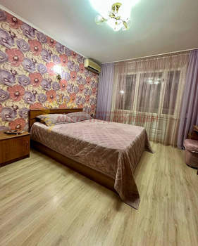 3-к квартира, вторичка, 79м2, 1/4 этаж