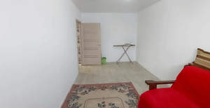 2-к квартира, вторичка, 49м2, 1/4 этаж